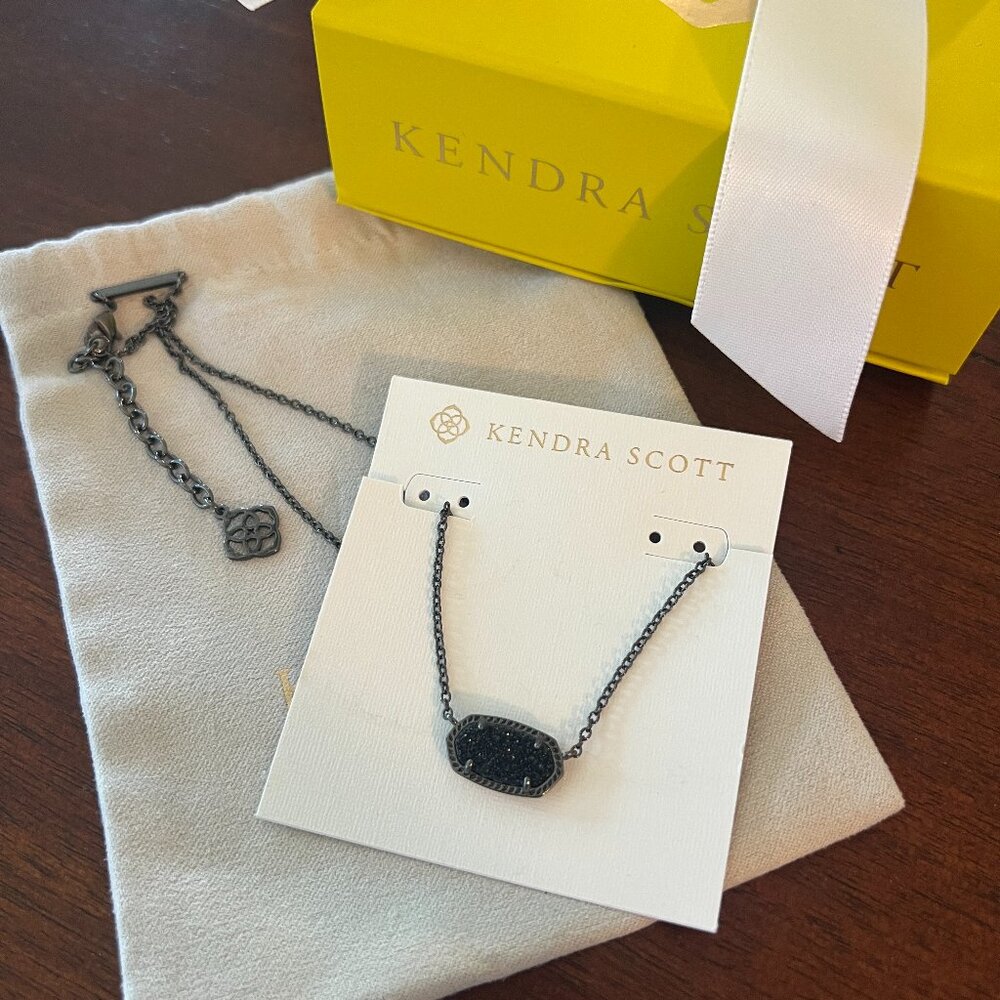 Kendra Scott Elisa Pendant in Gun Metal and Black Drusy
